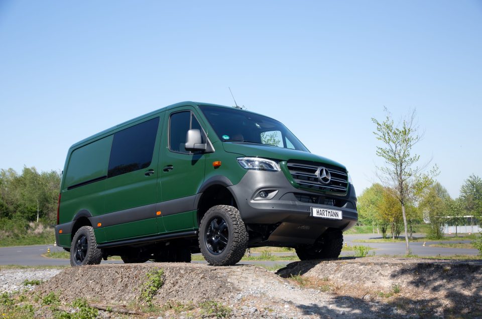 Vansports stattet Mercedes-Benz Sprinter 4×4 mit Offroad-Upgrade aus