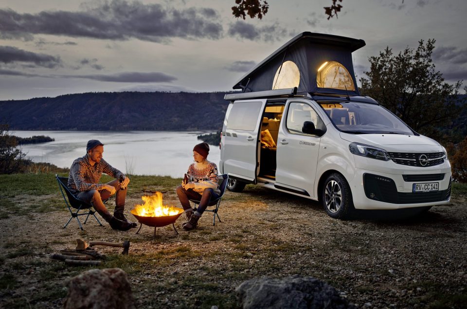 Flexibel unterwegs: CROSSCAMP verwandelt Opel Zafira Life in ein alltagstaugliches Reisemobil