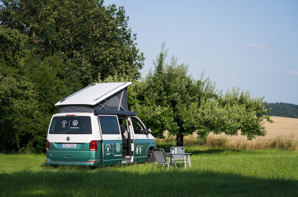 „Hotel-VW-California“ – Naturnahe Campingabenteuer im Hinterland